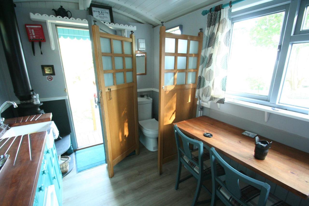 Bronllys Farm Coastal Self-Catering Llanelli Exterior foto